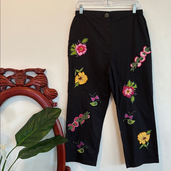 Indigo Pants - Vintage Black Colorful Floral Appliqué Cotton Pants Size M